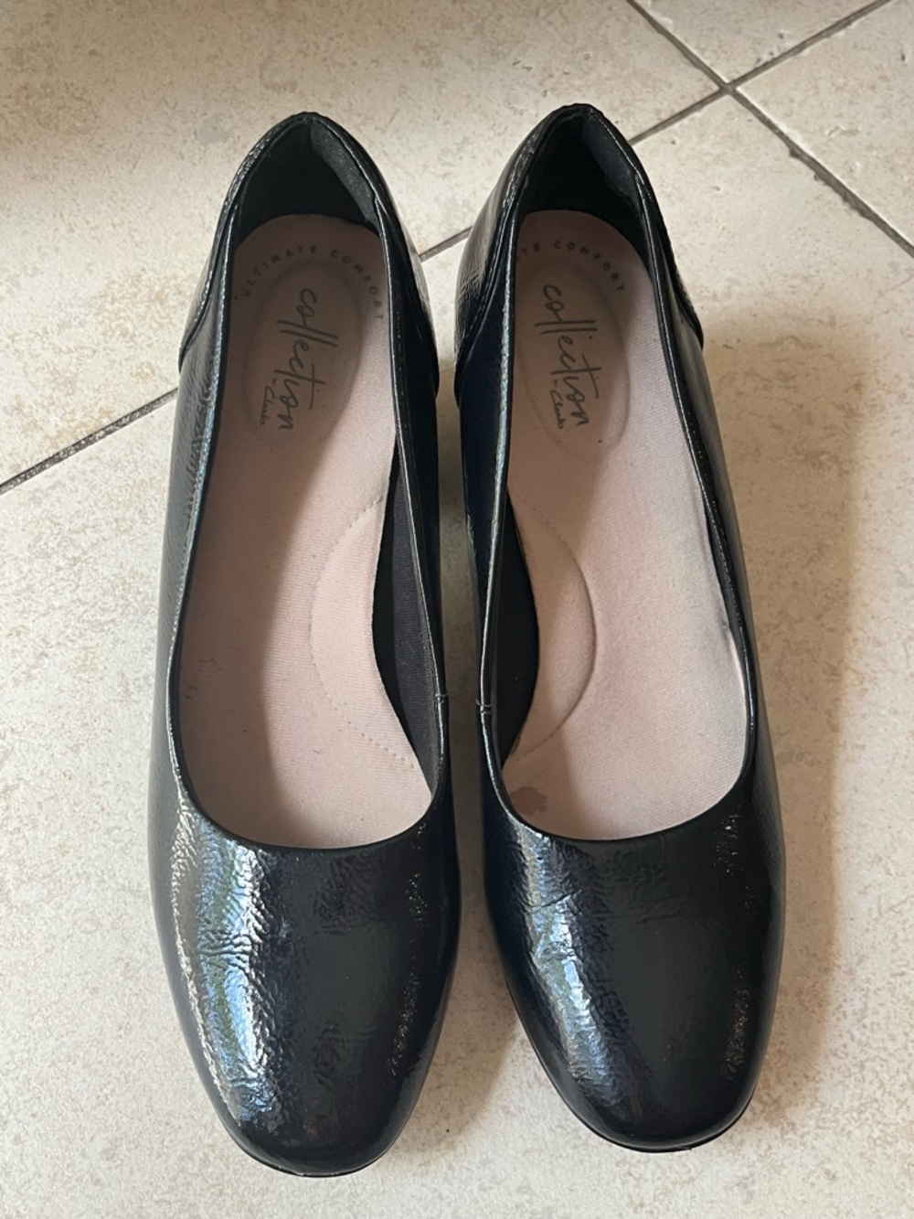 Classic Black Women's Block Heel Pumps Size 9 Black patten - Picture 2 of 11